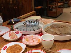 -渝都辣夫重庆老火锅(华新店)