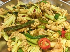 -雪乡阁东北农家菜(颛桥约好休闲街店)