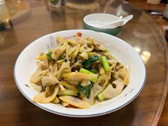 -芦茨金富饭庄·25年老字号·专做稻草鸡