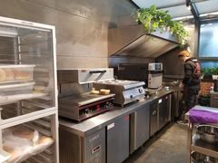 -HIGH FIVE哈福手工汉堡(桂林路店)