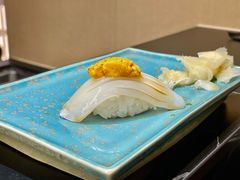 海胆纹甲鱿鱼寿司-Sushi Hanzo半藏(天环广场店)