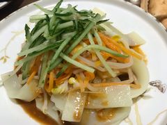 兰州凉皮-清真·玛丽亚新疆菜主题餐厅(浙江中路店)