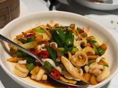 大蒜苗炒腊枪-荣小馆(安达仕店)