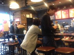 大堂-星巴克臻选(湛江鼎盛广场店)