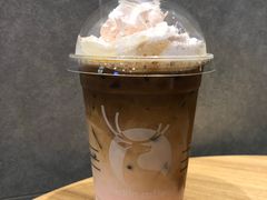 珞咖樱花拿铁-瑞幸咖啡(同和金铂天地店)
