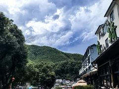 -安吉龙王山峡谷漂流