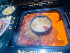 -老牌坊云南鱼豆花火锅(哈西万达店)