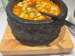 石锅蟹黄豆腐-醉舍·新淮扬菜(长宁龙之梦店)