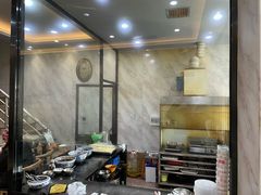 -白翔甜食店