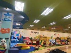 -莫莉幻想儿童乐园(武汉经开永旺店)