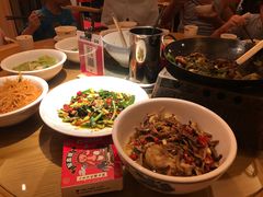 -聚鑫朋酸菜肥肠(文艺路口店)
