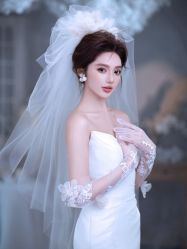 -艾米丽婚纱礼服