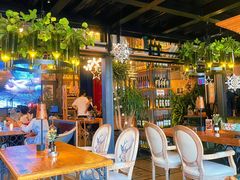-酤居湖景音乐餐吧(安宁店)