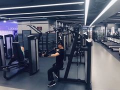 器械区-金吉鸟健身游泳