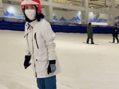 -乔波室内滑雪场