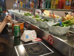 -轩于鲜旋转自助小火锅(新之城购物广场店)