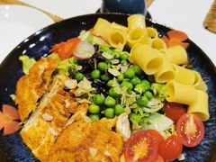 鸡胸肉混合生菜沙拉-花十悦·鲜花咖啡餐厅(振业城一期店)