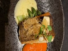 煎比目鱼甜椒汁蔬菜-圣丰索菲特·法国餐厅