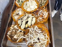 -山菌美食苑(振兴路店)