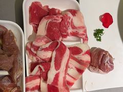 -山焱·炭火自助烤肉(周浦万达店)