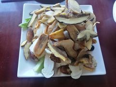 -野菌皇海景野生菌火锅(滨海大道店)