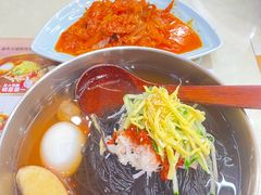 -服务大楼冷面(延大店)