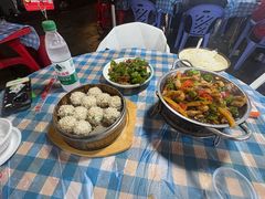 -老街烧烤大排档·地道湖北菜·龙虾馆(汉口火车站店)