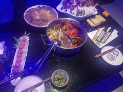 -唯爱KTV聚会餐厅(仙林东城汇店)
