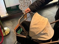 -枫叶小镇奥特莱斯