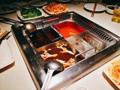 -海底捞火锅鲜切牛肉主题店(长寿路店)