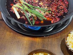 -黄潇洒老火锅(九眼桥宏济巷店)