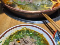 -洱火云南酸菜牛肉火锅(石景山当代商城店)