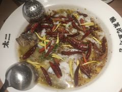 -太二酸菜鱼(武汉光谷保利店)