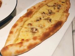 蘑菇奶酪皮塔-伊斯坦布尔土耳其清真咖啡餐厅