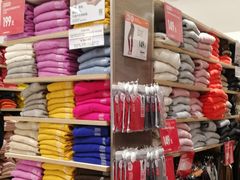 -优衣库(上海金桥国际商业广场店)