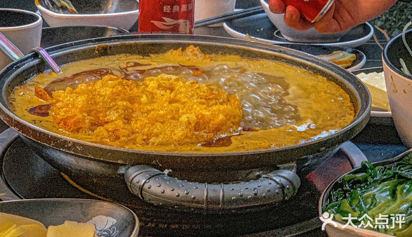 足足臭了三天三夜的螺狮粉火锅也太好吃了吧[色]