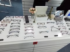 -优视力蔡司眼镜验配中心(越秀城市广场奥莱店)