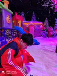 -圣名游乐城冰雪大世界