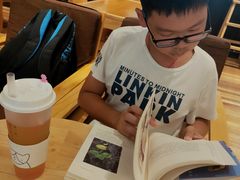 -猫的天空之城概念书店(杭州南宋御街店)