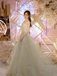 -伯瓷皇后婚纱艺术空间