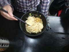 -丽影重庆小面(定西路店)