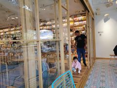 面包甜点陈列柜-猫的天空之城概念书店(束河店)