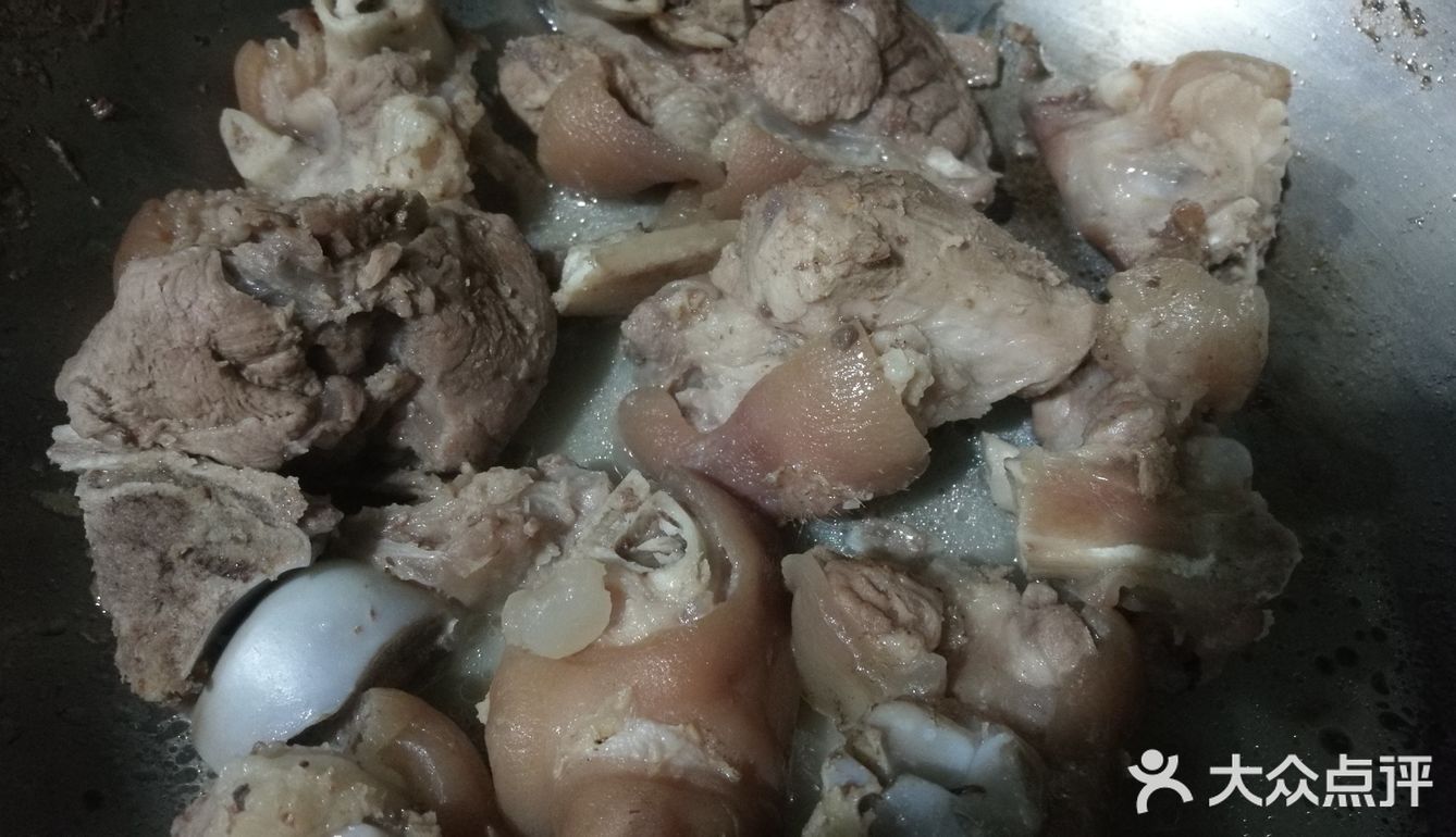 用酸梅酱代替话梅，同样好味的酸梅酱猪手