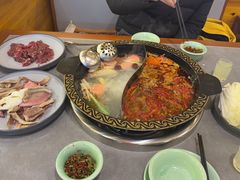 -小志家.野生菌鲜切牦牛肉牛杂火锅