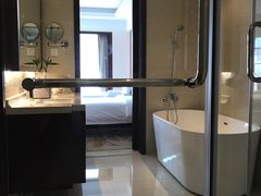 -兴芮温泉度假区