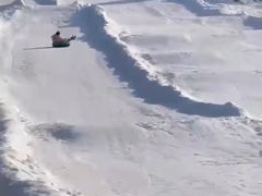 -济南卧虎山滑雪场