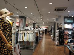 -三福时尚(三峡广场华夏银座店)