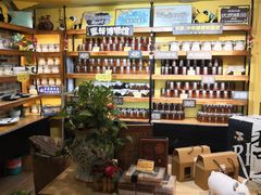 -蜜蜂家的红茶馆(华府店)