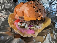 牛肉汉堡第-Famous肥猫墨西哥音乐餐吧(五棵松华熙LIVE店)