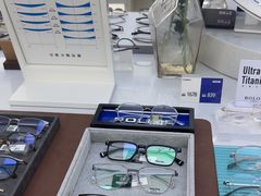 -视野联行眼镜·蔡司·尼康战略合作店(城西银泰店)